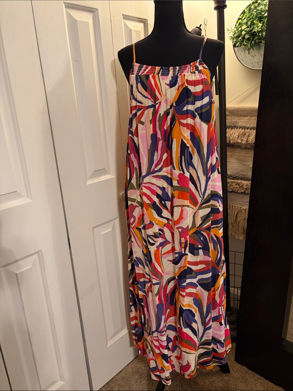 Evereve Multicolor Abstract Maxi Dress